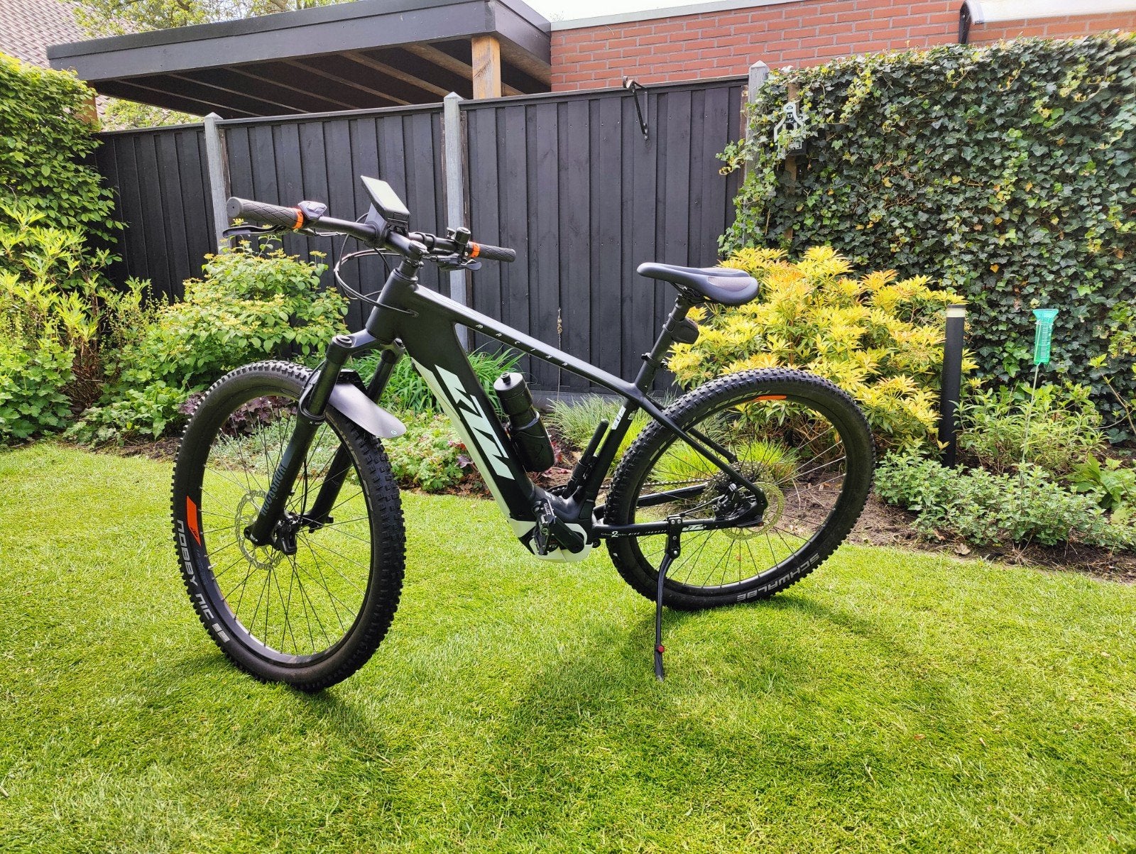 KTM Macina team 292 E-MTB met Bosch Nyon display, Fietsen en Brommers, Elektrische fietsen, Zo goed als nieuw, 47 tot 51 cm, 50 km per accu of meer