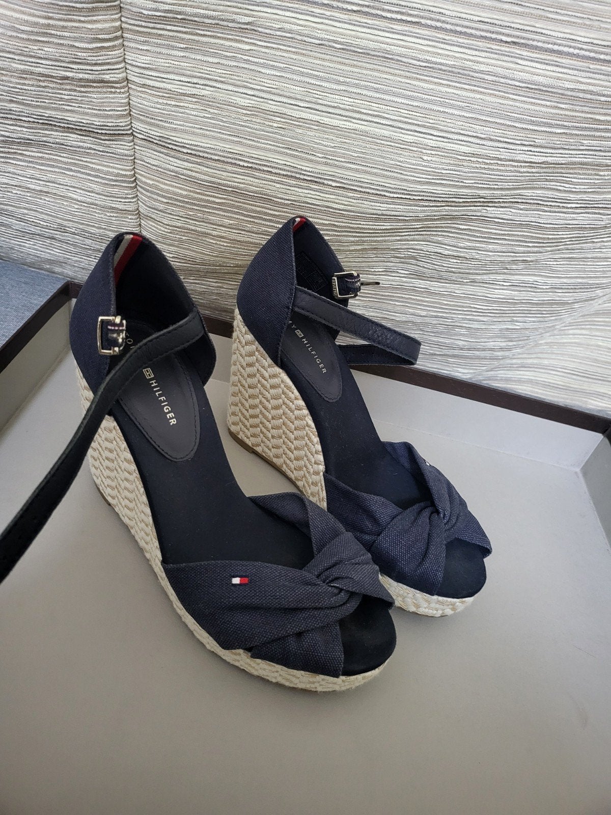 Tommy Hilfiger Espadrille Wedges - Zo goed als nieuw maat 36, Blauw, Ophalen of Verzenden, Zo goed als nieuw, Espadrilles of Moccasins