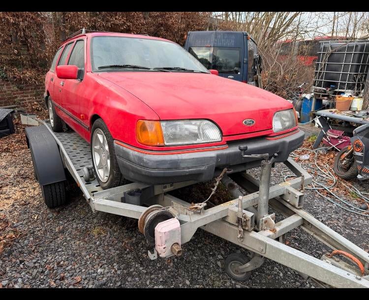 Ford sierra kombi 2.0 OHC uit 1989 in onderdelen te koop, Auto-onderdelen, Carrosserie en Plaatwerk, Bumper, Ford, Voor, Ophalen of Verzenden