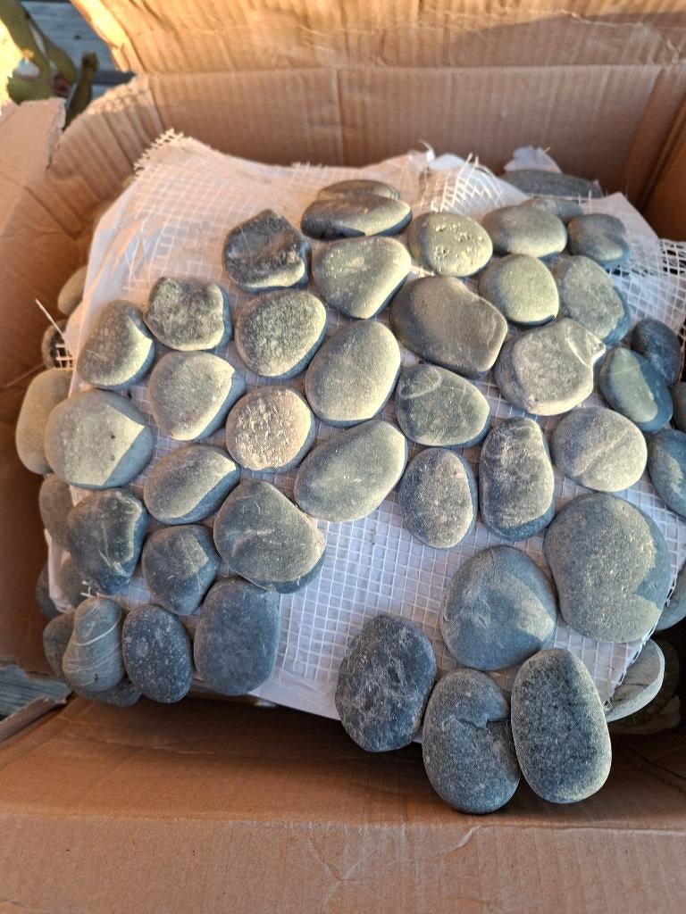 Pebble tegels, Ophalen, Zo goed als nieuw, 20 tot 40 cm, Minder dan 5 m²
