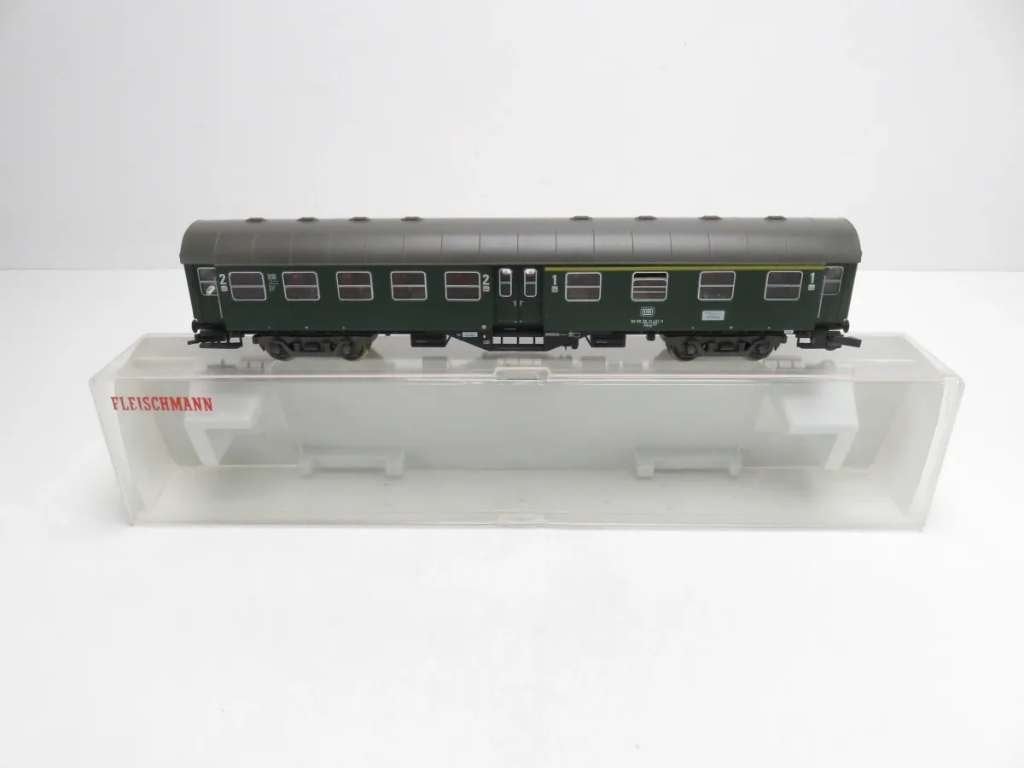 FLEISCHMANN 5128: Umbaurijtuig DB 1e/2e klas, Gebruikt, Gelijkstroom, Fleischmann, Wagon