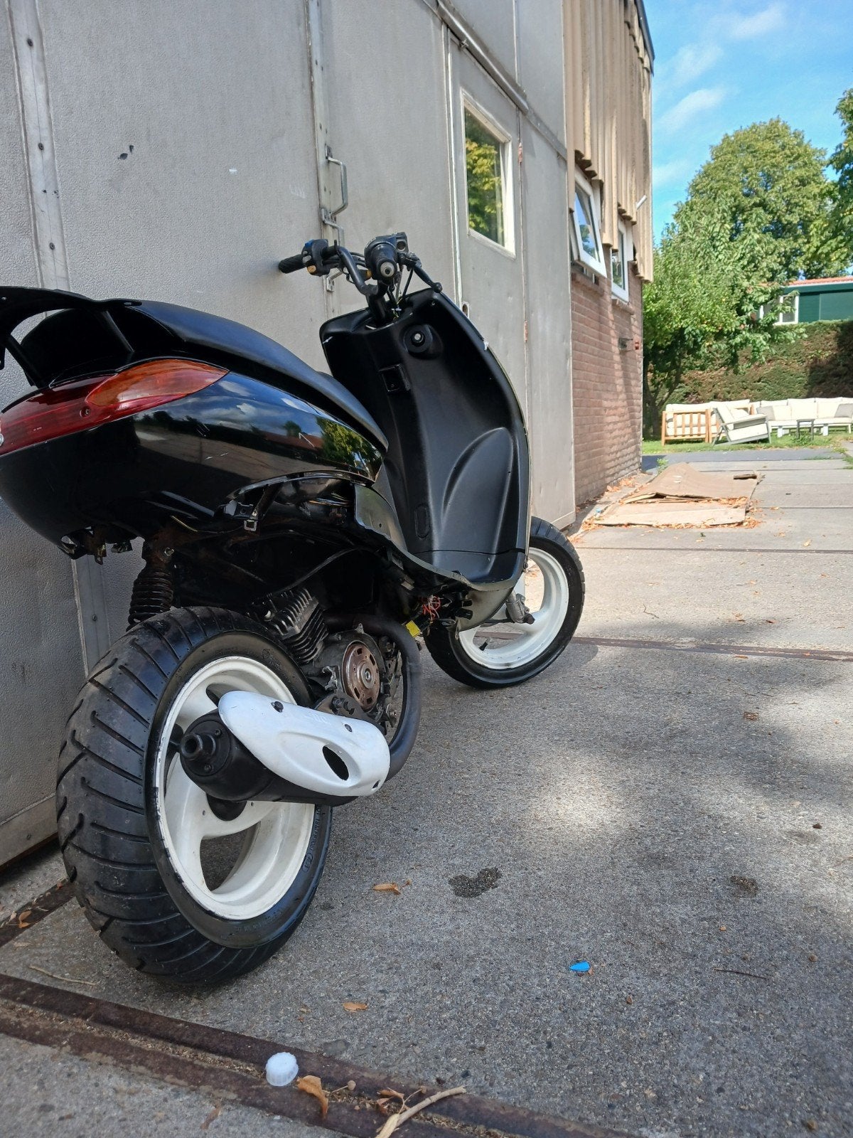 Peugeot Vivacity - Kleine opknapper, nieuwe onderdelen, Fietsen en Brommers, Ophalen, Tweetakt, Gebruikt, Maximaal 45 km/u