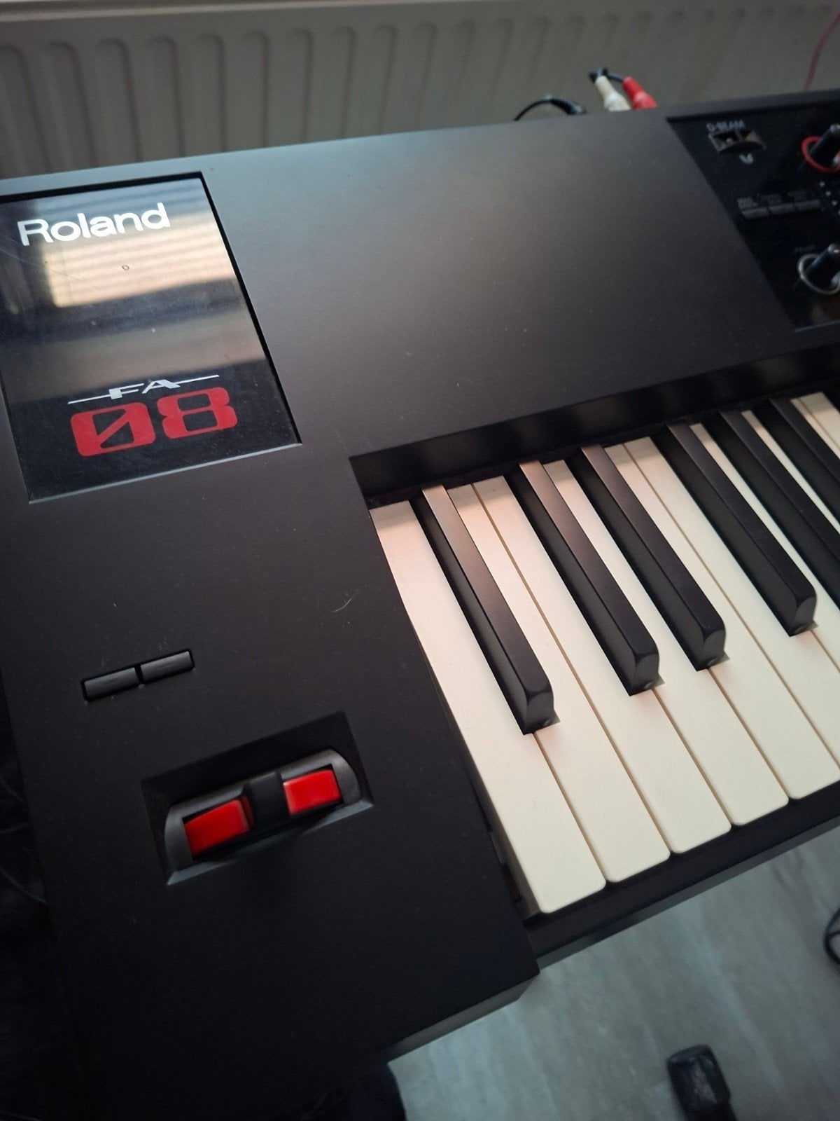 Roland fa 08, Ophalen, 88 toetsen, Roland, Zo goed als nieuw