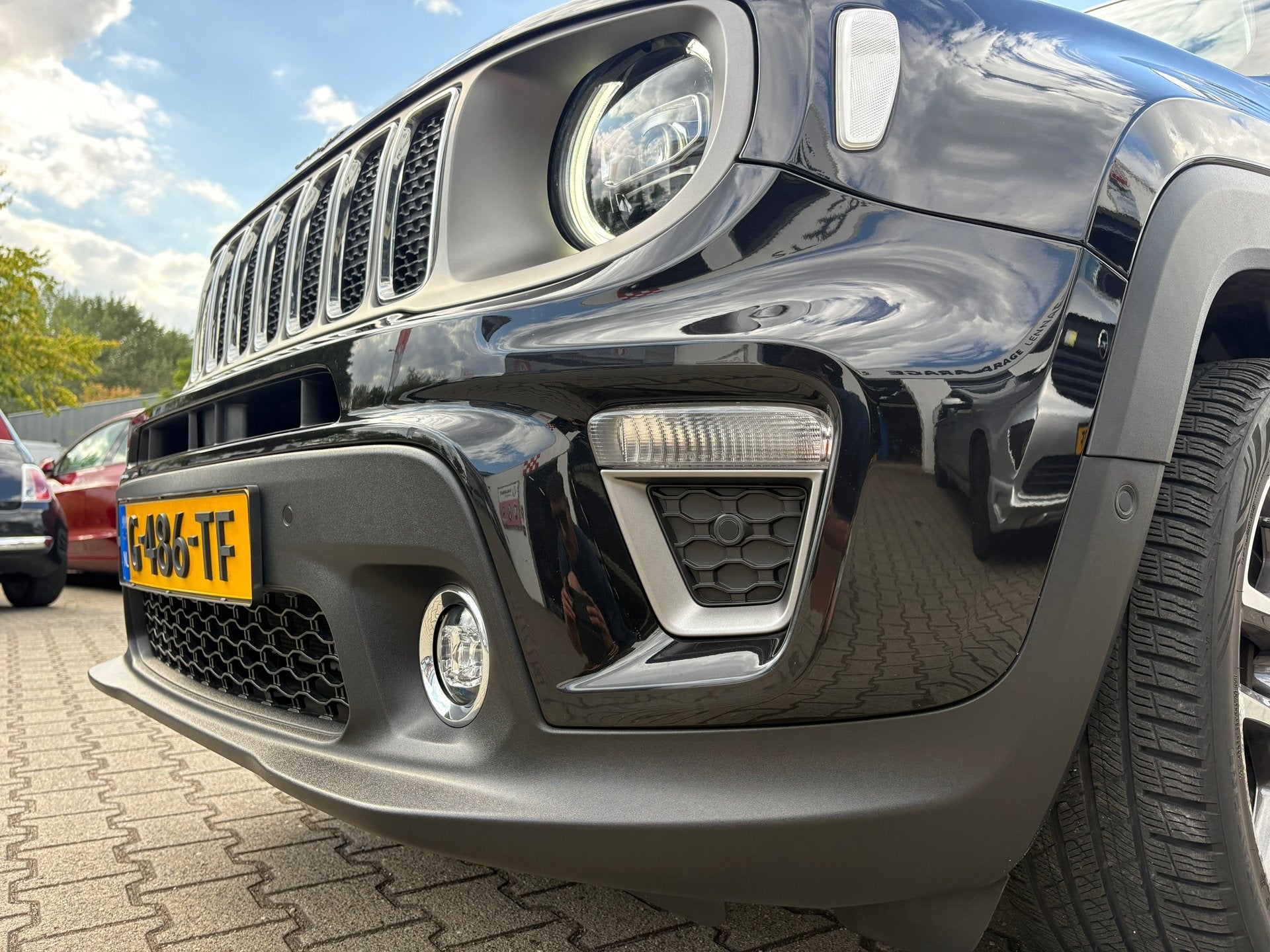Jeep Renegade 1.3T-e Limited automaat (BOVAG/RIJKLAARPRIJS), Auto's, Stof, Gebruikt, Zwart, Bedrijf