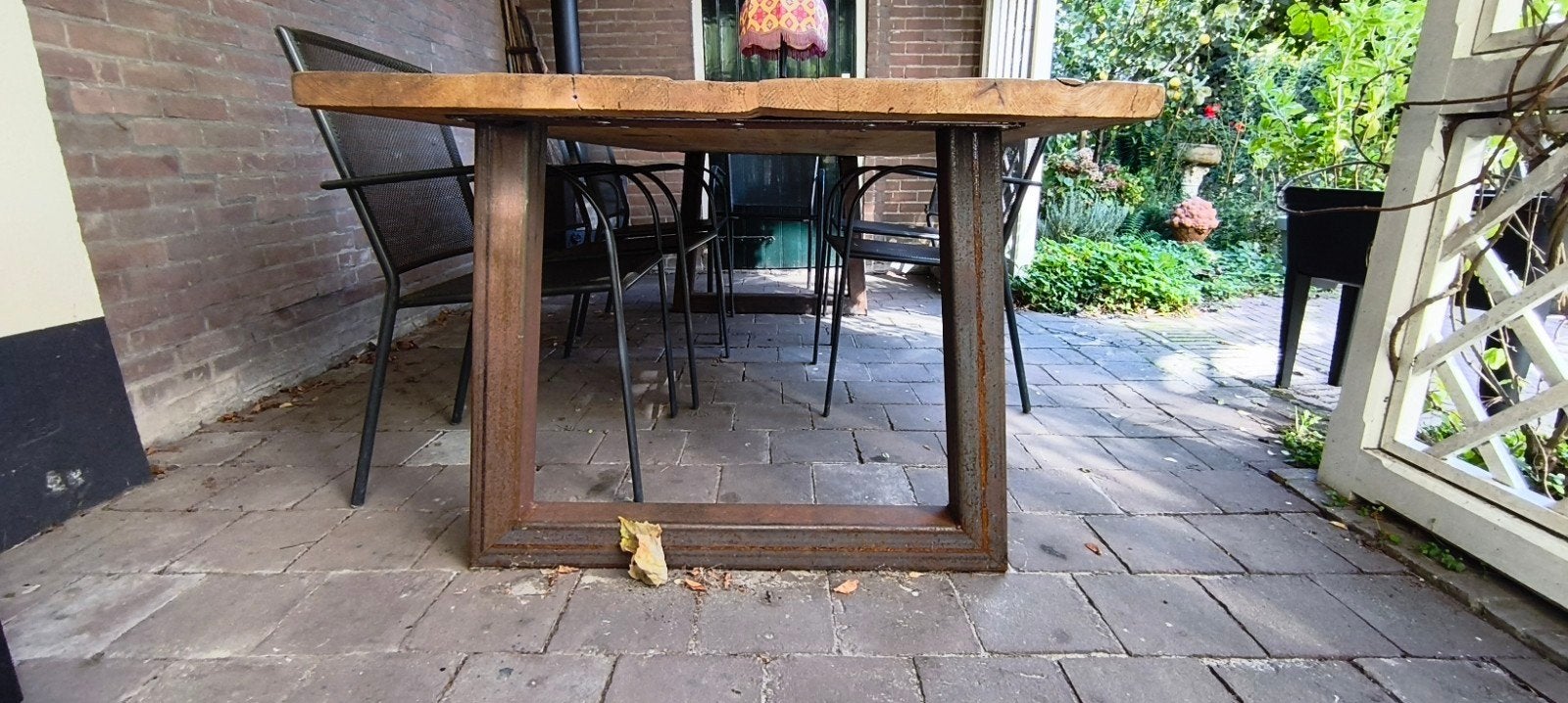 Robuuste Industriële Eettafel - Hout & Metaal, Gebruikt, 100 tot 150 cm, 200 cm of meer, Vijf personen of meer