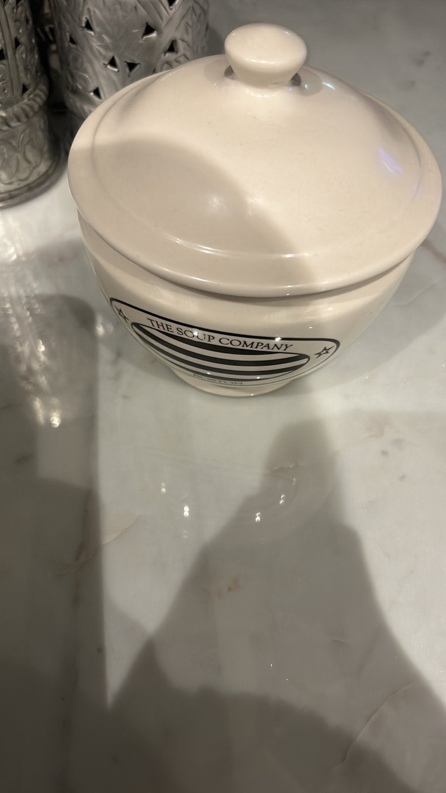 Rivièra Maison soepkom met deksel - The Soup Company, Huis en Inrichting, Overige merken, Keramiek, Ophalen of Verzenden, Zo goed als nieuw