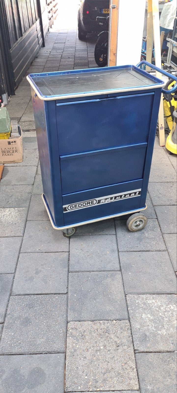 Gedore Gereedschapswagen, Ophalen, Gebruikt