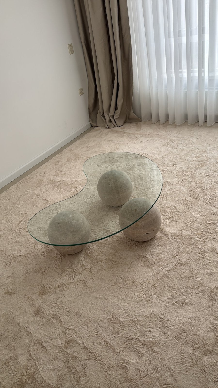 ORGANISCH GEVORMDE SALONTAFEL, Ophalen, 100 tot 150 cm, 50 tot 100 cm, Zo goed als nieuw