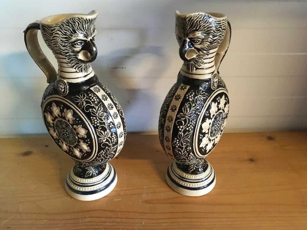Set van 2 antieke Duitse steengoed wijnkruikjes met uilenkop, Ophalen of Verzenden