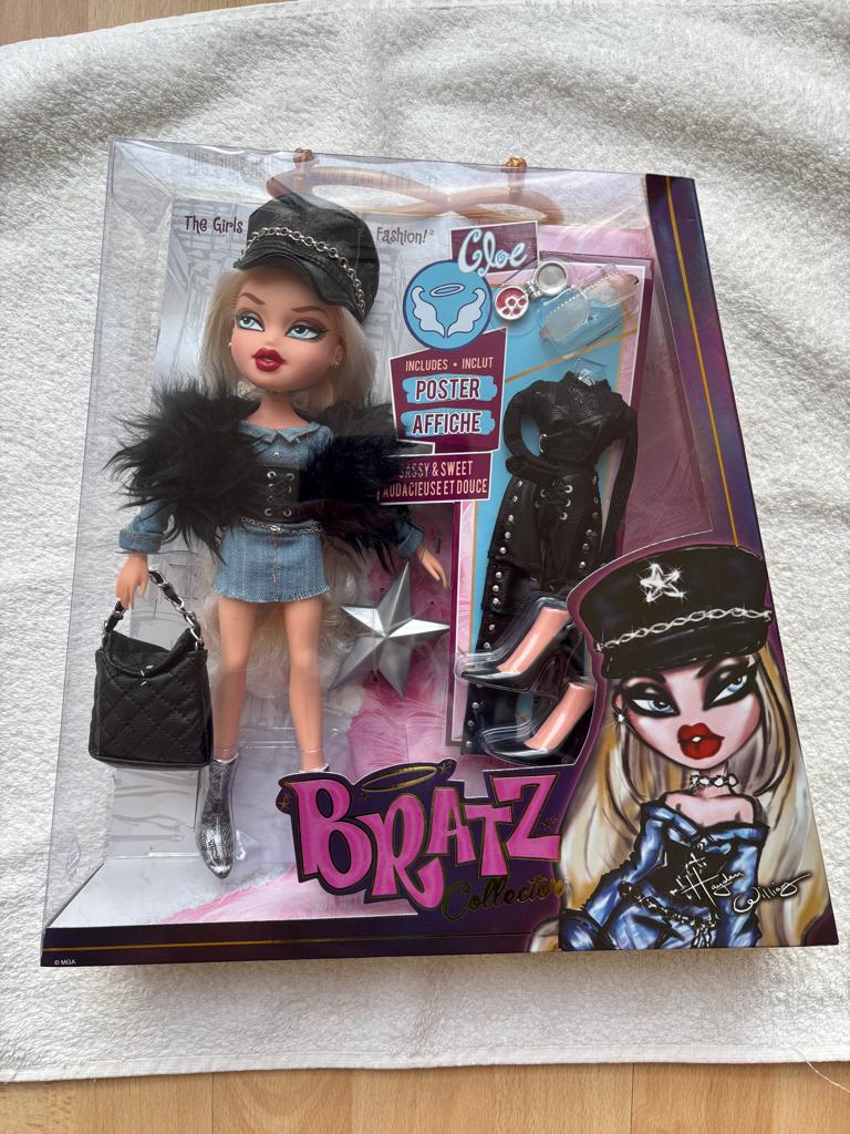 Bratz Collector Cloe 2018 Fashion Doll Hayden Williams, Ophalen of Verzenden, Nieuw, Fashion Doll