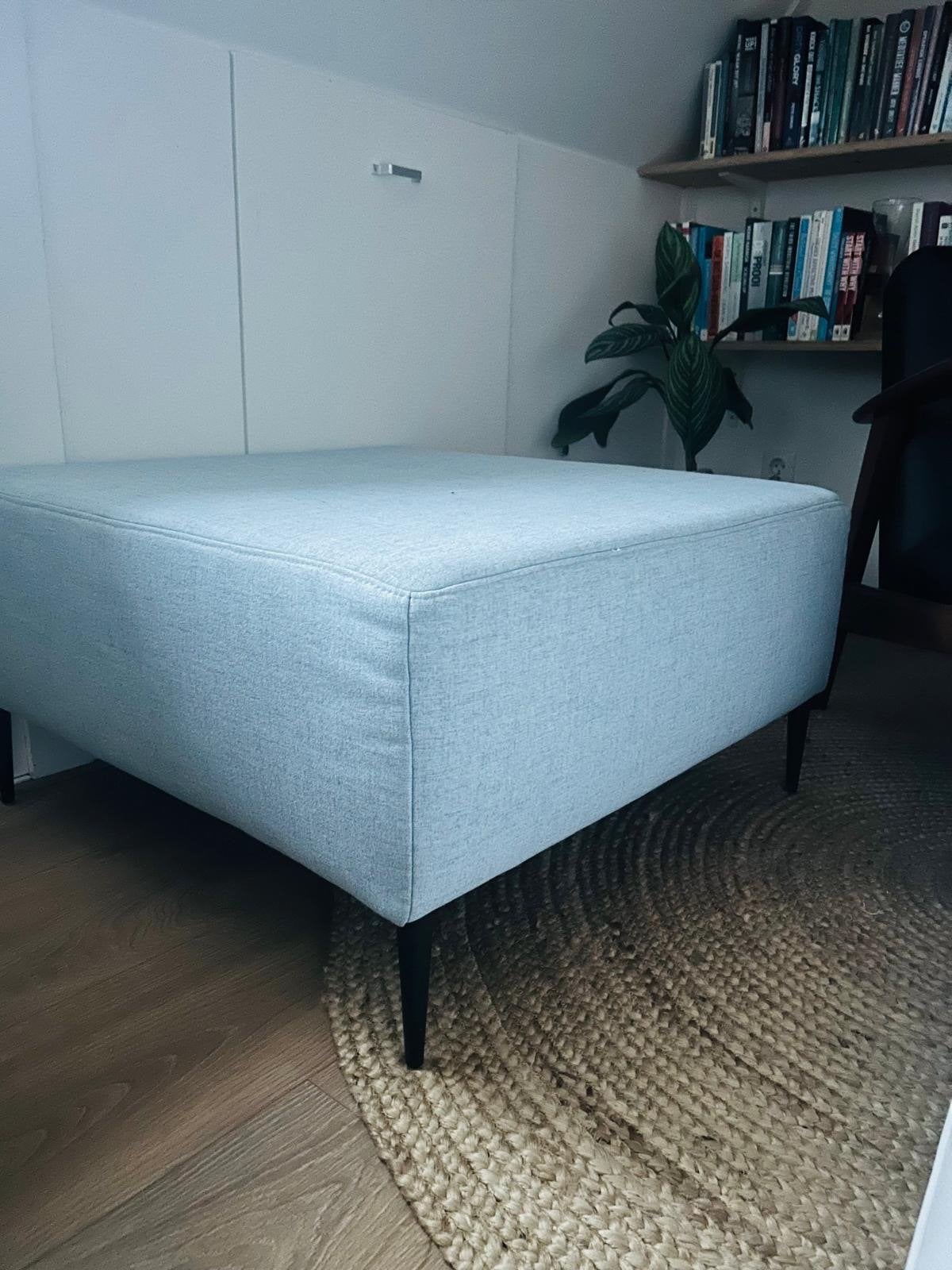 Goossens Hocker - Lichtblauw, 80x80 cm, Ophalen, Vierkant, 75 tot 100 cm, Zo goed als nieuw