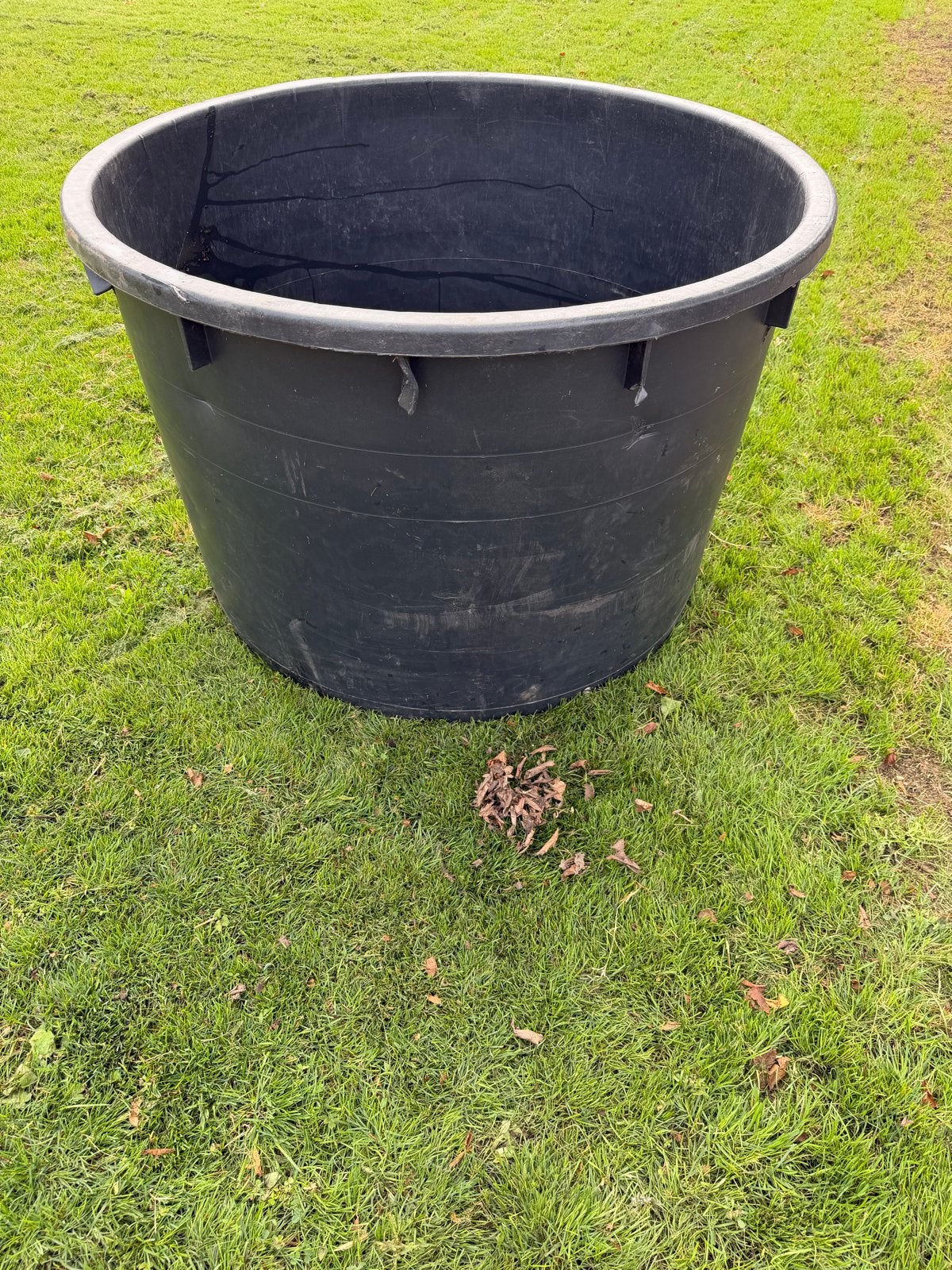 Grote plantenkuip/plantenbak 750 liter met gaten, Ophalen, Kunststof, Gebruikt, 100 cm of meer