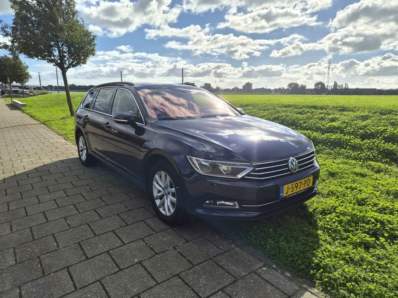 VW Passat Variant 1.8 TSI 180PK DSG Pano Nieuwe APK, Auto's, 1800 kg, 4 cilinders, Particulier, 1405 kg