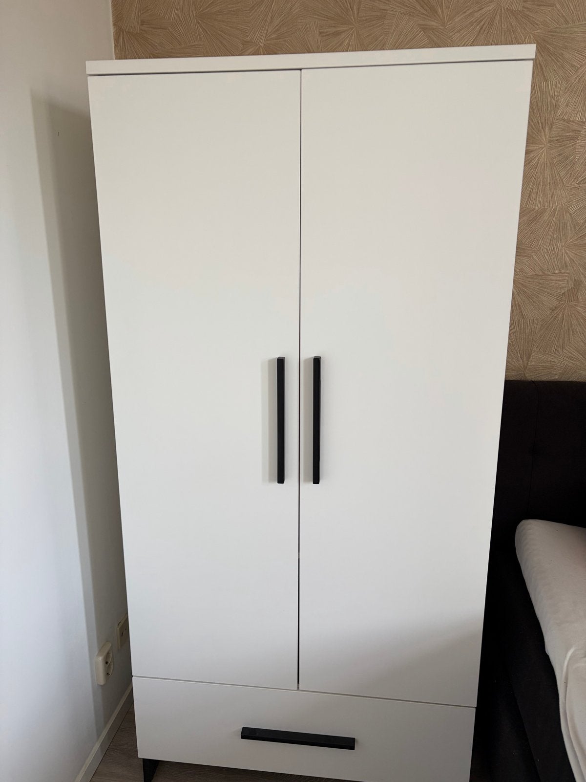 Witte kledingkast kinderkamer - Zeer goede staat, Kinderen en Baby's, Kinderkamer | Commodes en Kasten, Ophalen, Kast, 50 tot 70 cm