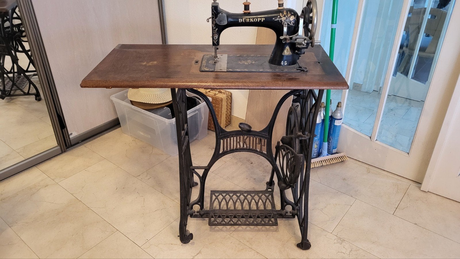 Antieke Dürkopp naaimachine met onderstel, Antiek en Kunst, Ophalen
