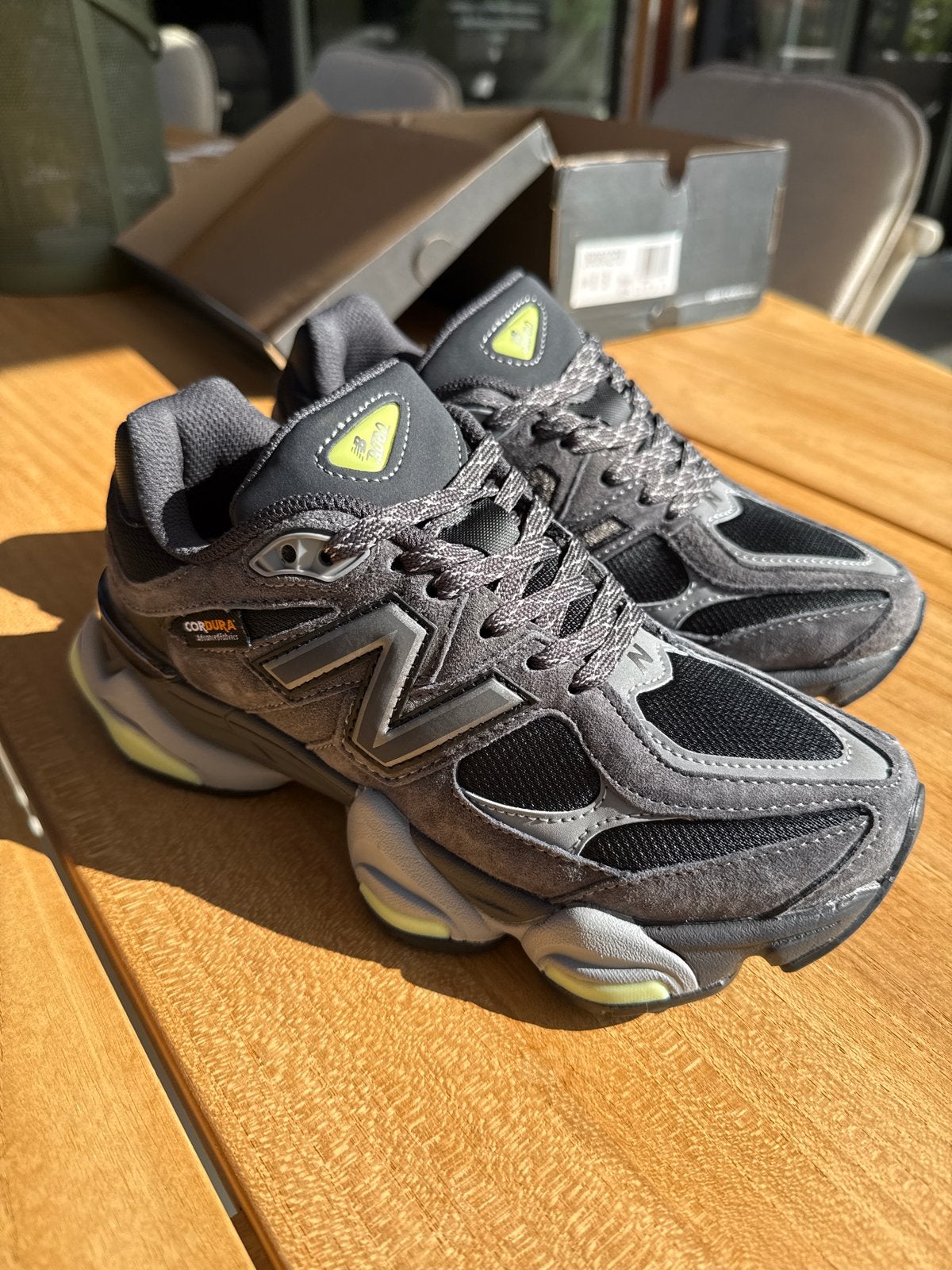 New Balance 9060 Sneakers - Grijs/Zwart, Kleding | Heren, Schoenen, Overige kleuren, Nieuw, Ophalen of Verzenden, Sneakers of Gympen