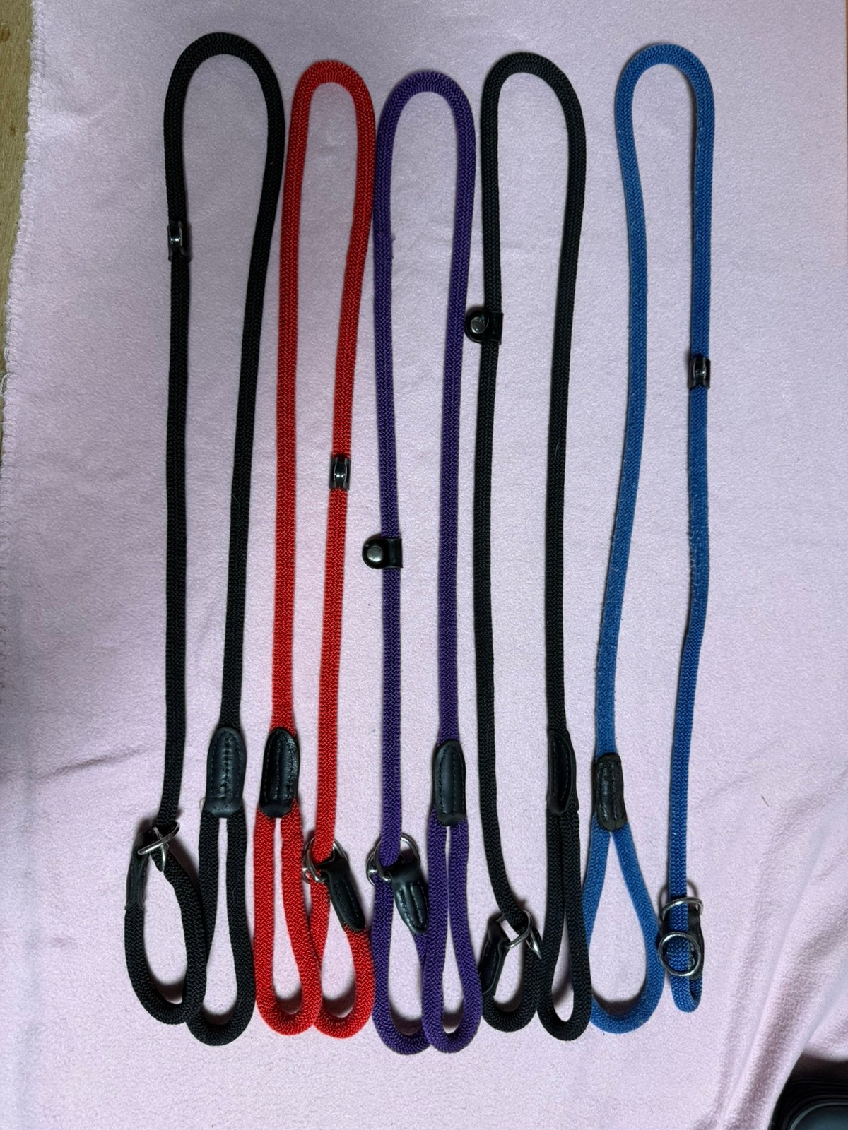 Jacht/hondenlijn (1.50m) – Paars, Zwart, Rood, Blauw, Dieren en Toebehoren, Ophalen of Verzenden, Gebruikt, Hondenriem