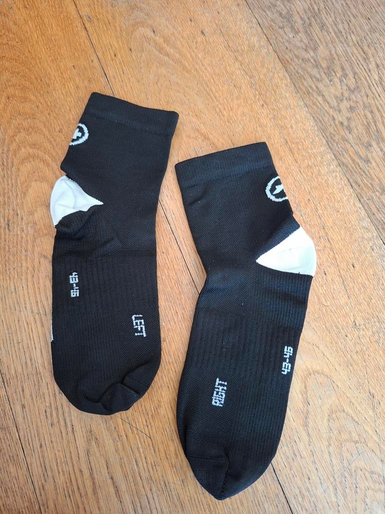 Assos Fietssokken 4 paar 43-46, Ophalen of Verzenden, Zo goed als nieuw, Overige maten, Schoenen