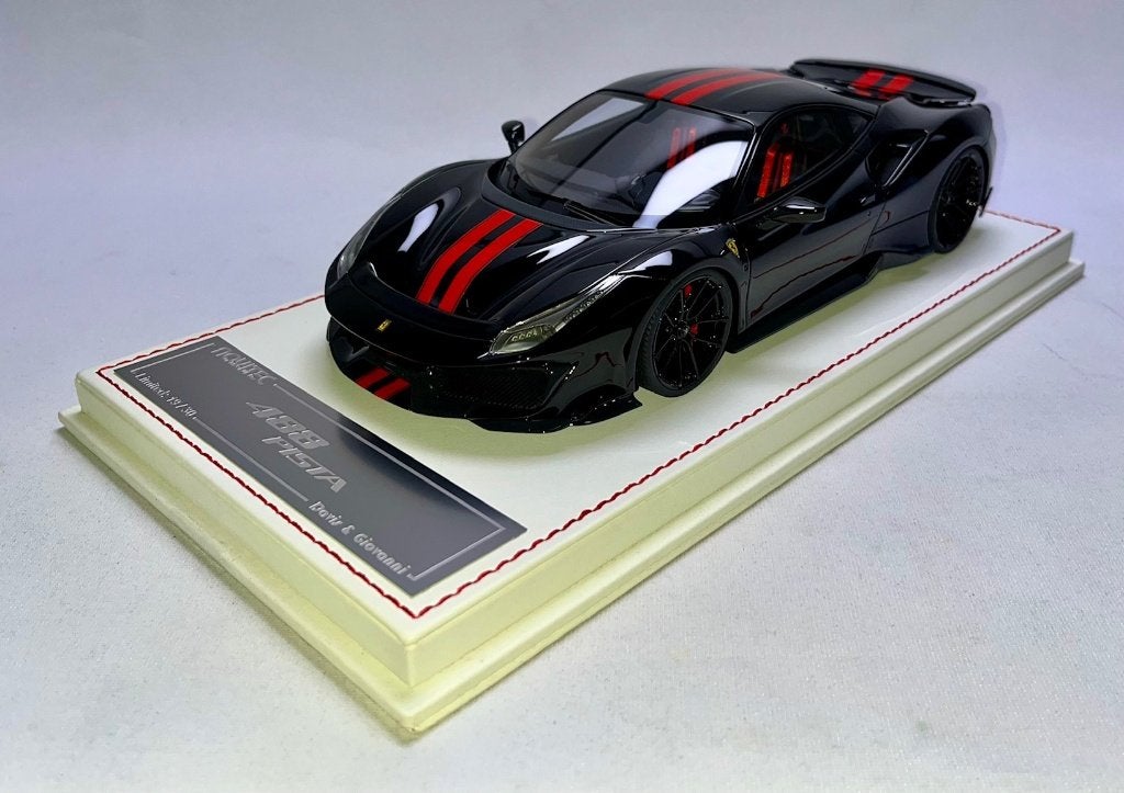 Ferrari 488 Pista Novitec 1:18 Zwart van Davis & Giovanni