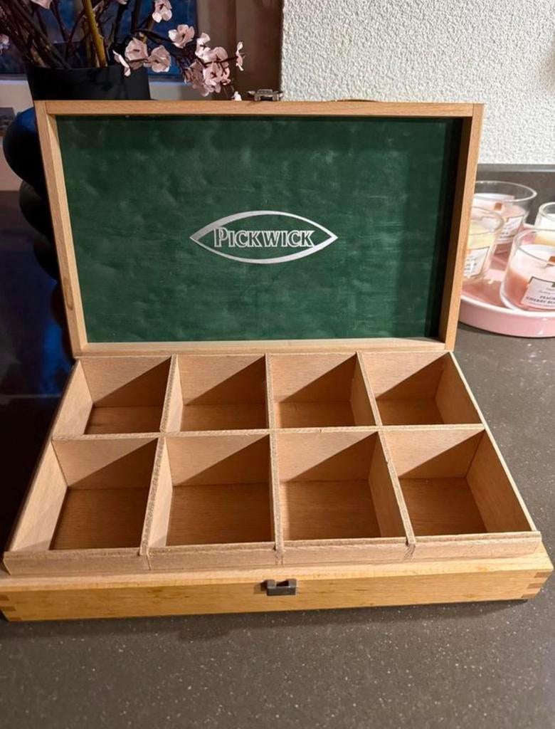 Pickwick theedoos hout 8 vakken, Ophalen
