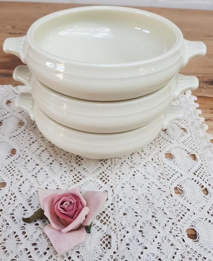 3 Aparte zware vintage creme porseleinen kommen, Mosa, Ophalen of Verzenden