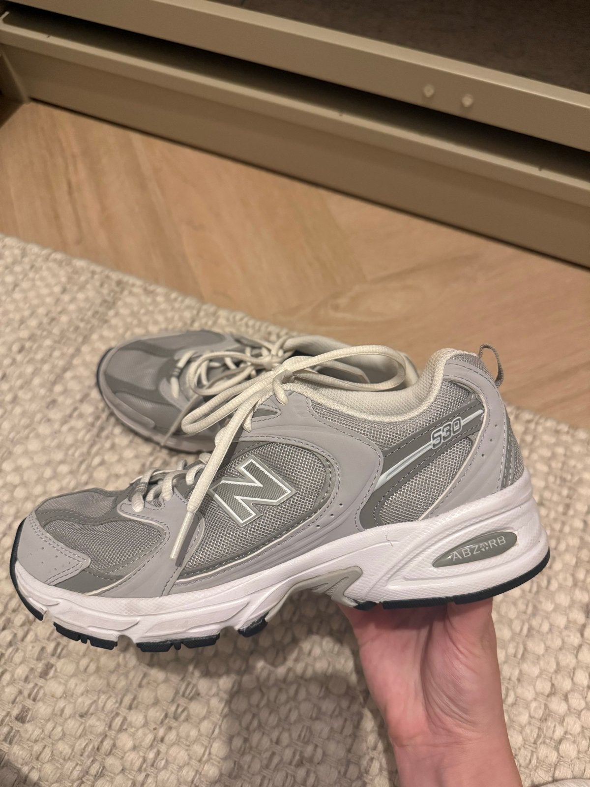 New Balance 530 Sneakers - Grijs, Verzenden, Zo goed als nieuw, Grijs, Sneakers of Gympen