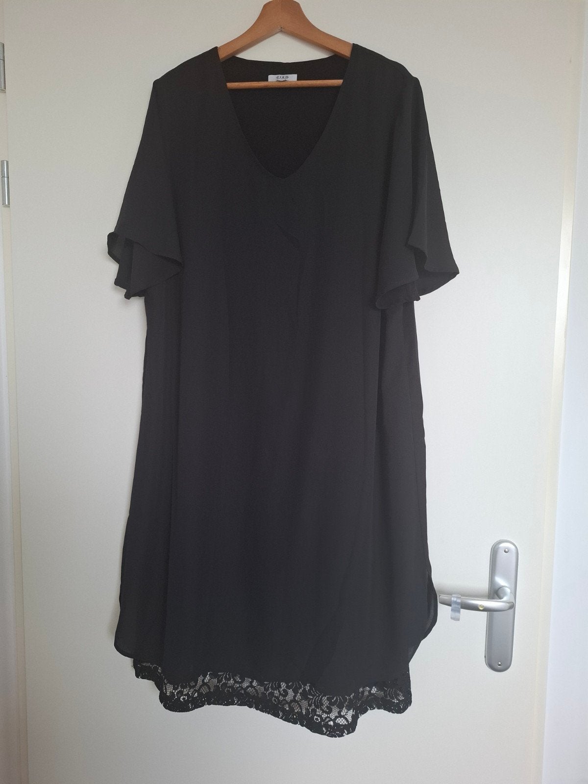 Zwarte jurk met kanten details van Ciso, Kleding | Dames, Zwart, Maat 46/48 (XL) of groter, Ciso, Ophalen of Verzenden