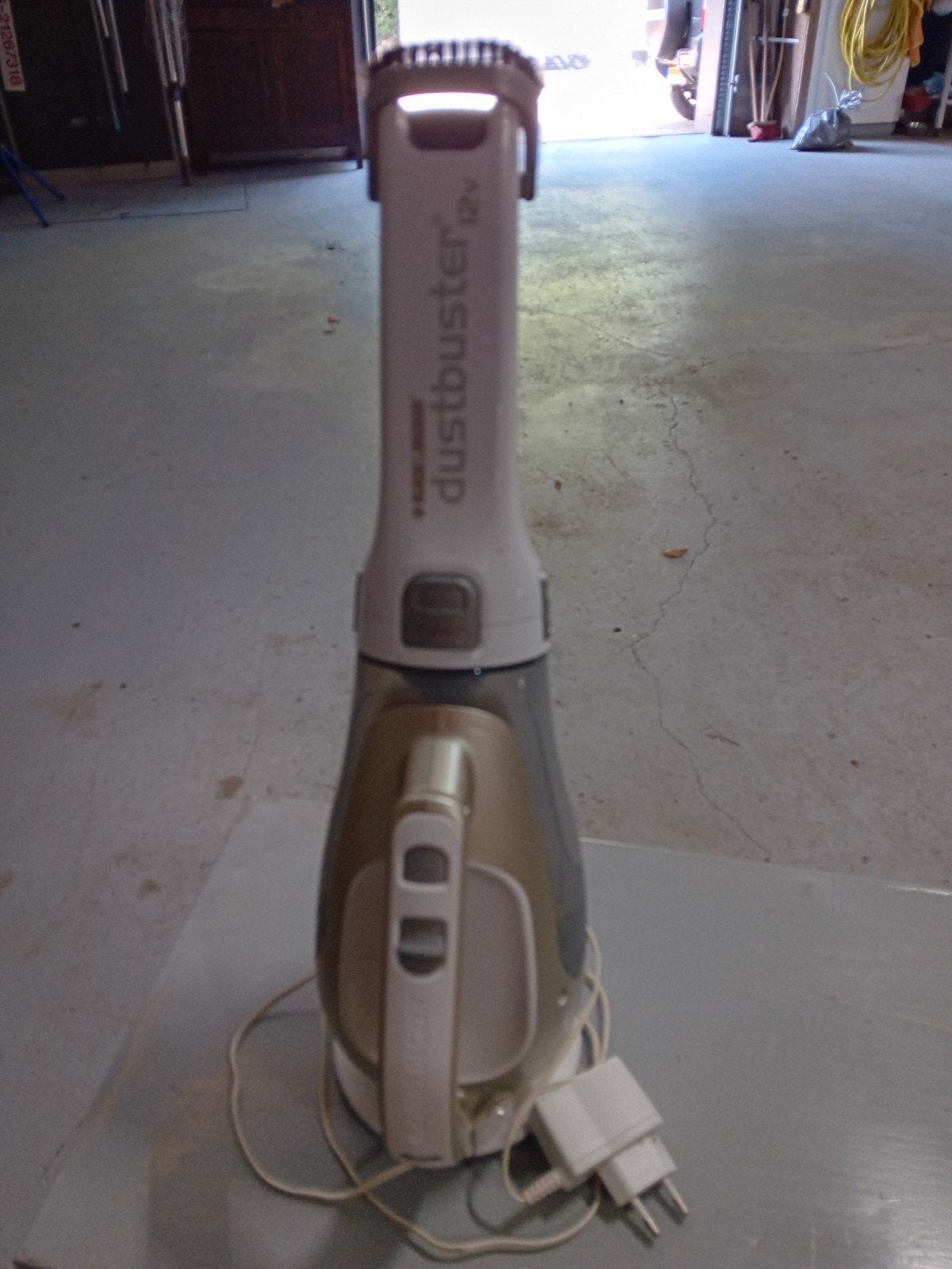 Black+Decker Dustbuster 12V kruimeldief met oplader, Ophalen, Overige merken, Gebruikt, Kruimeldief