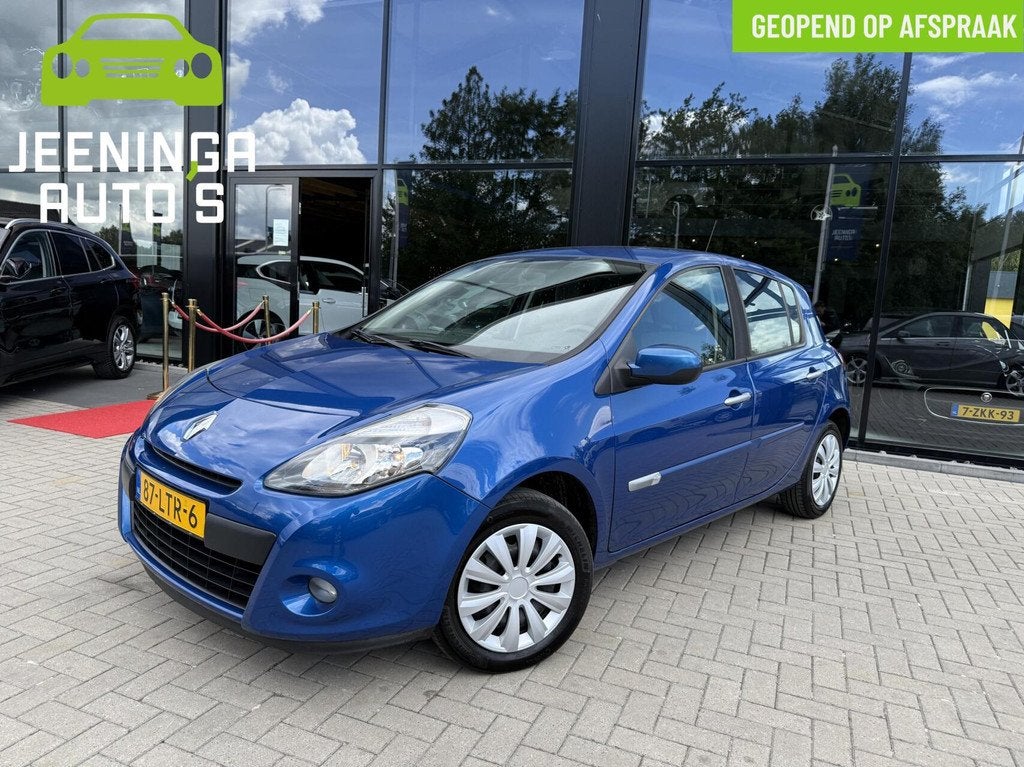 Renault Clio 1.2 Sélection Business|NAP, Voorwielaandrijving, Gebruikt, Zwart, 4 cilinders