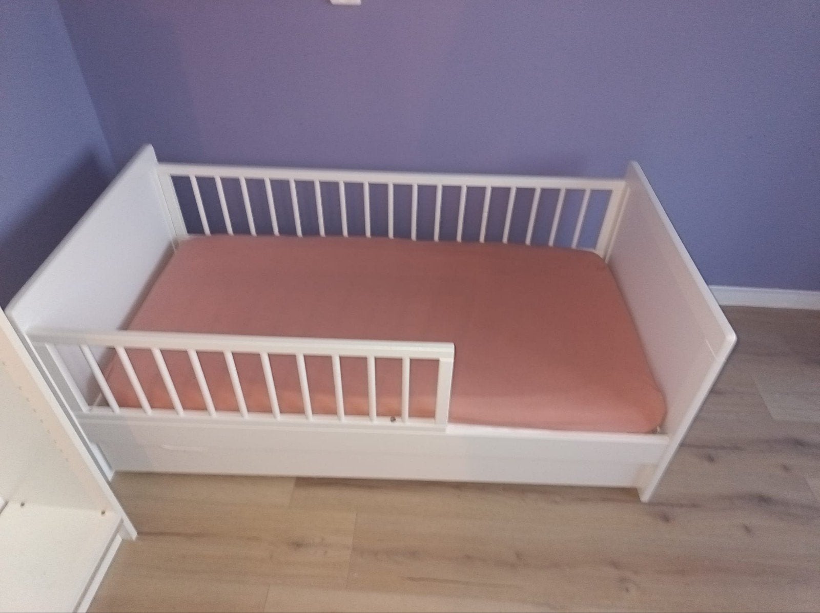 Kinderbed met matras en twee kledingkasten, Ophalen, Zo goed als nieuw, Overige typen