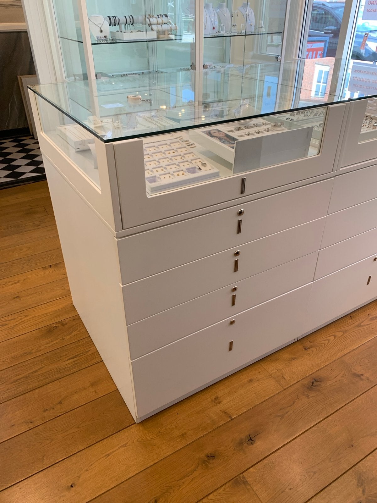 2x Witte Vitrinekast met Lades - 80x80x105,5 cm, Ophalen, Gebruikt, 100 tot 150 cm, 50 tot 100 cm