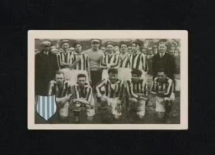 Voetbalplaatje Juliana Spekholzerheide 1930/1931 (368)., Ophalen of Verzenden, Zo goed als nieuw