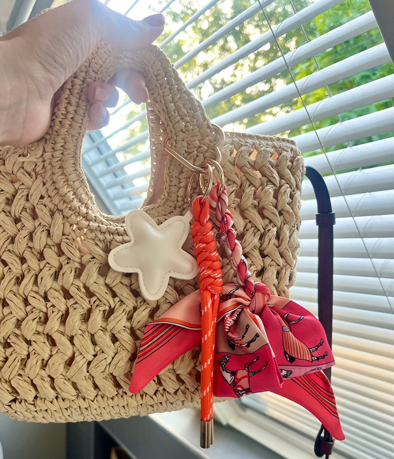 Leuke trendy bag charm / sleutelhanger / tassenhanger -Nieuw, Sieraden, Tassen en Uiterlijk, Ophalen of Verzenden, Nieuw