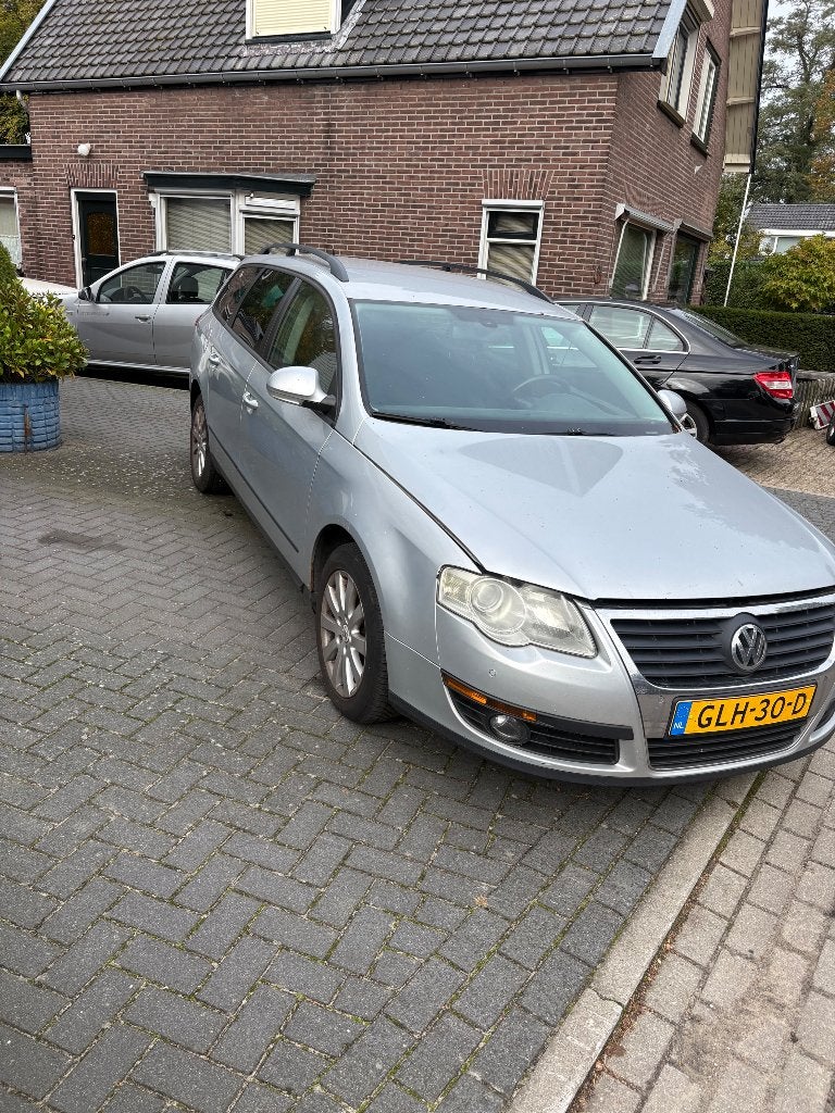 Volkswagen Passat 2.0 TDI 125KW Variant DSG 2006 Grijs, Auto's, 1800 kg, Zwart, 4 cilinders, Diesel