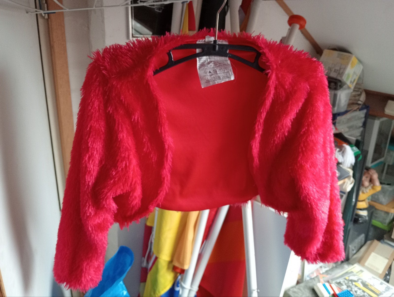 Rode pluizige bolero, Kleding | Dames, Carnavalskleding en Feestkleding, Gedragen, Carnaval, Ophalen of Verzenden