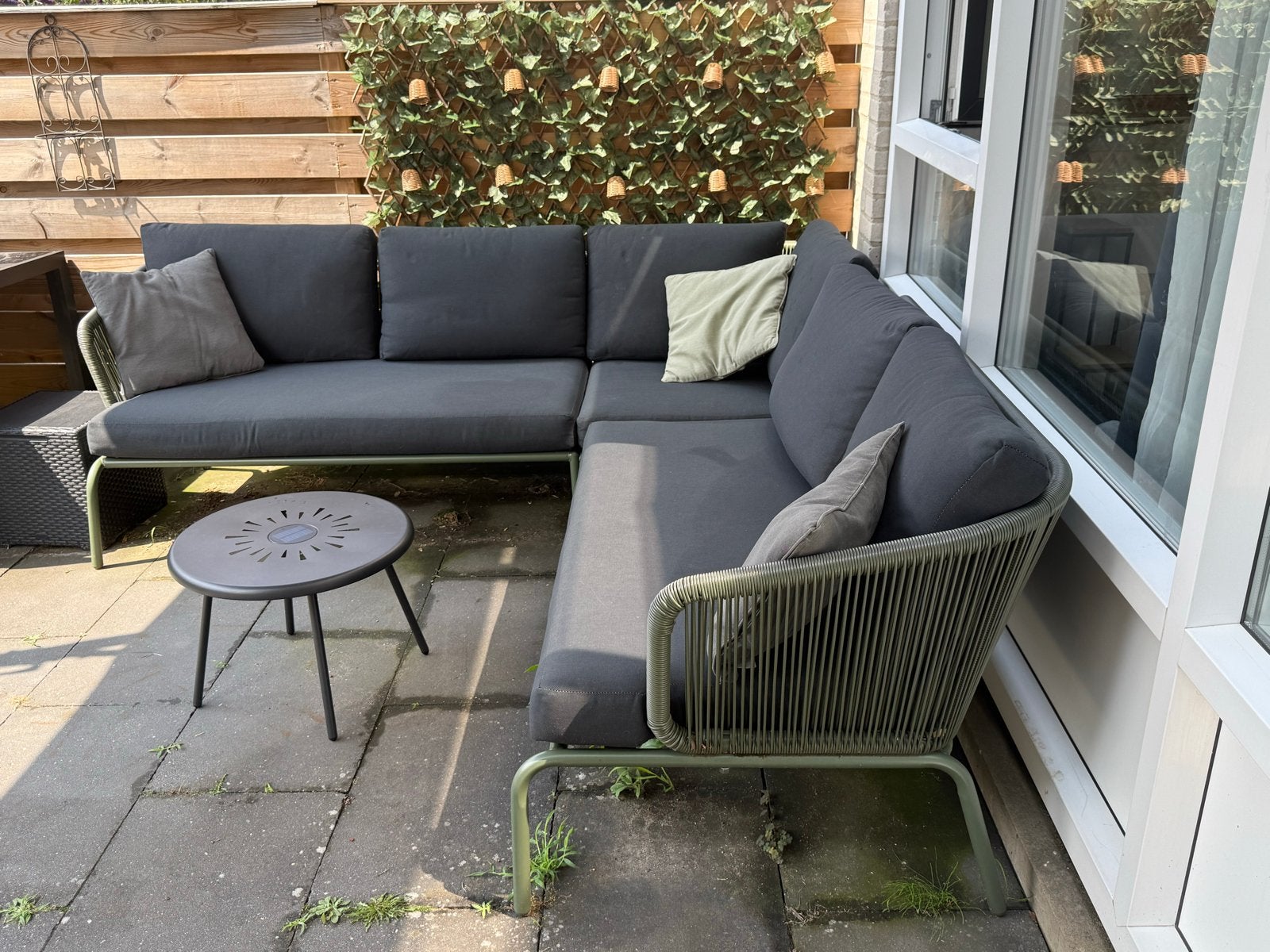 Comfortabele Hoekbank voor in de Tuin - Grijs met Kussens, Tuin en Terras, Tuinsets en Loungesets, Ophalen, Gebruikt, Loungeset