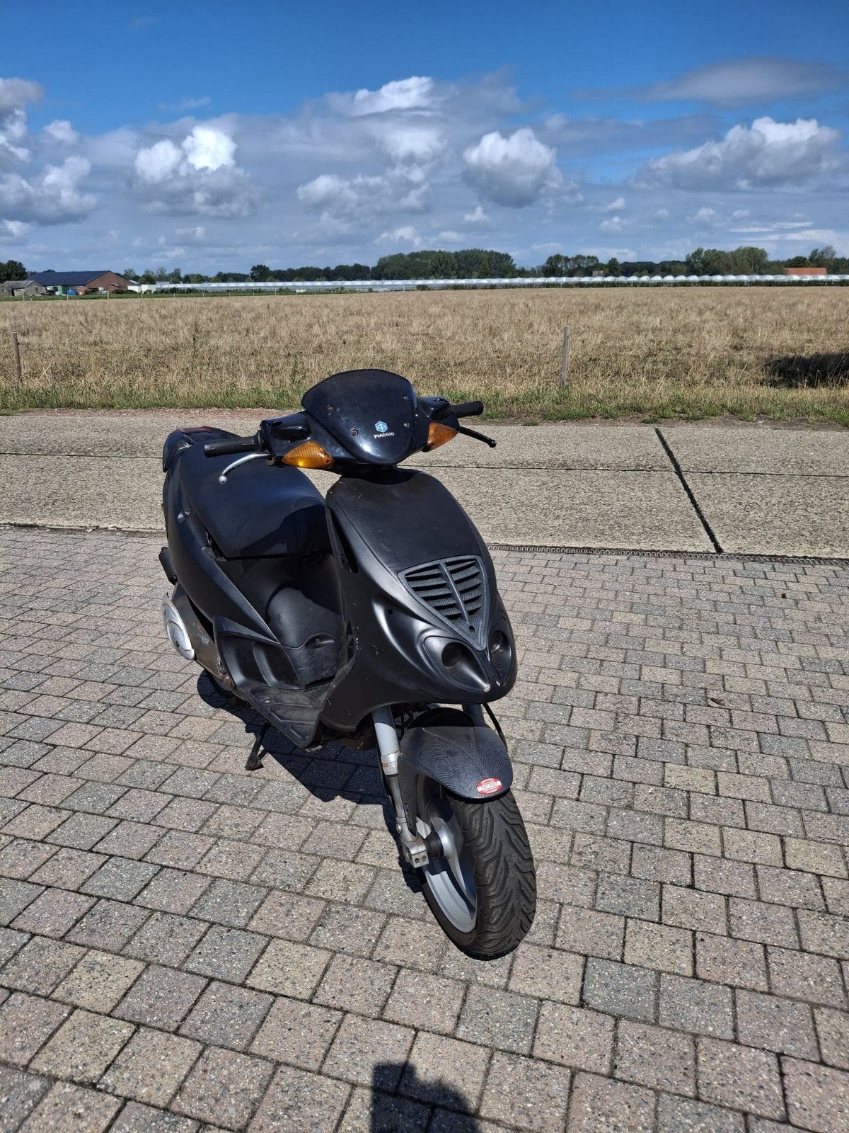 piaggo nrg mc3, Fietsen en Brommers, Ophalen, Zo goed als nieuw, Tweetakt, NRG