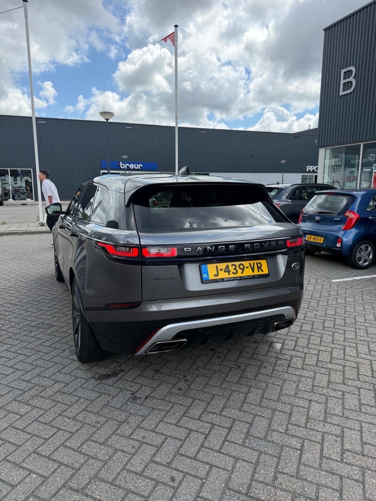 Land Rover Range Rover Velar 3.0 V6 300pk AWD AUT 2017 Grijs, Automaat, 2993 cc, 241 €/maand, Diesel