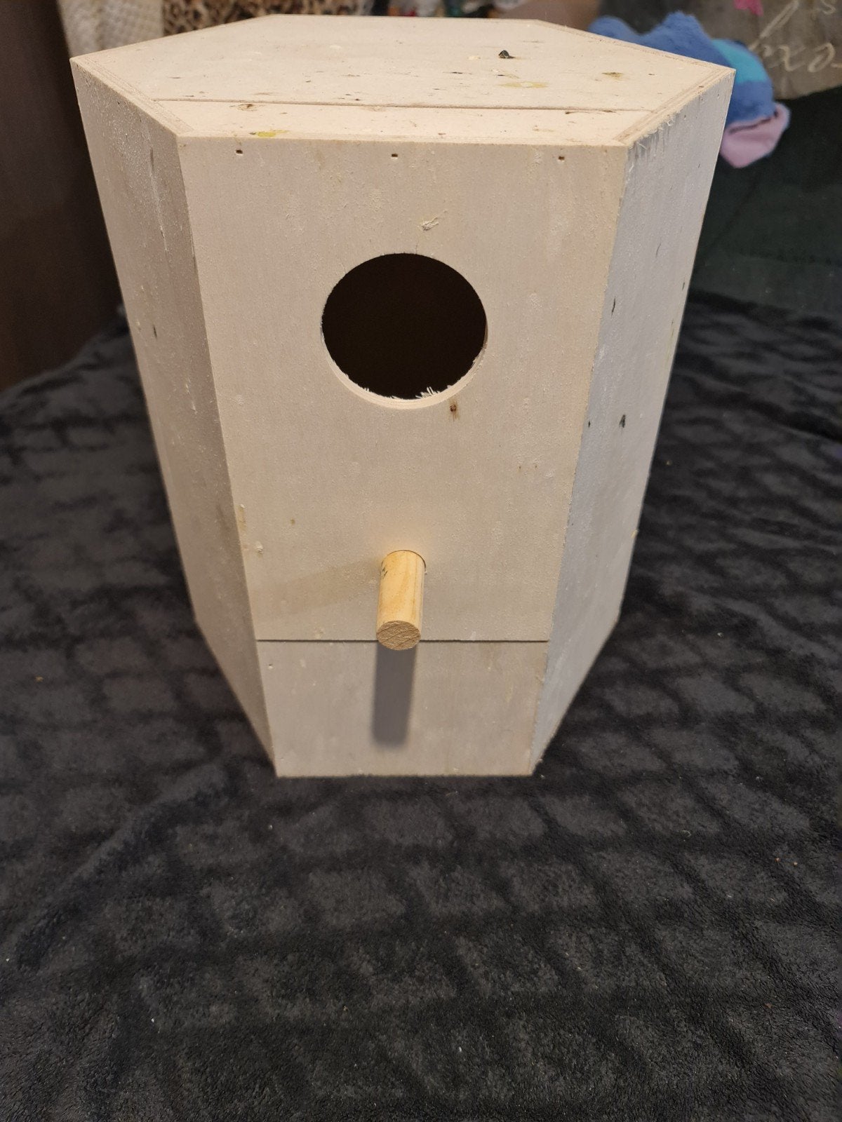 Zeshoekig vogelhuisje van hout, Ophalen, Gebruikt