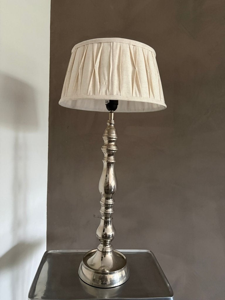 Rivièra Maison metalen schemerlamp + gesmokte linnen RM kap, Ophalen, Riviera Maison, Met kap, E27 (groot)