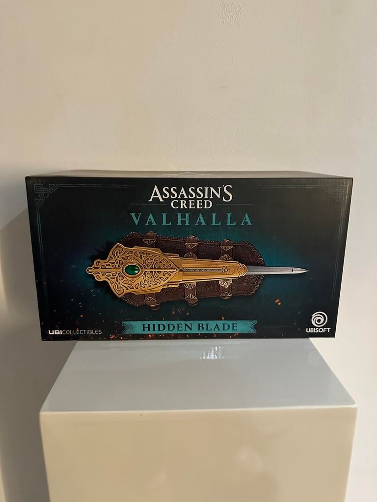 Assassin's Creed Valhalla Hidden Blade Replica, Ophalen of Verzenden, Zo goed als nieuw
