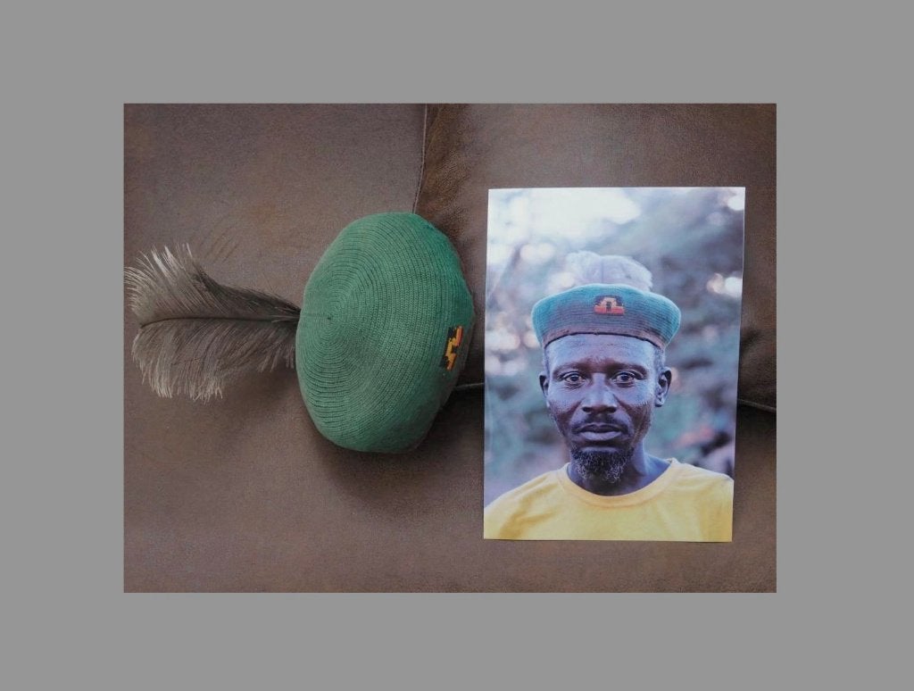 Karamojong baret INCL. FOTO, hoofddeksel Uganda (171103-05), Antiek en Kunst, Handgemaakt, Afrika, Overige typen, Meerkleurig
