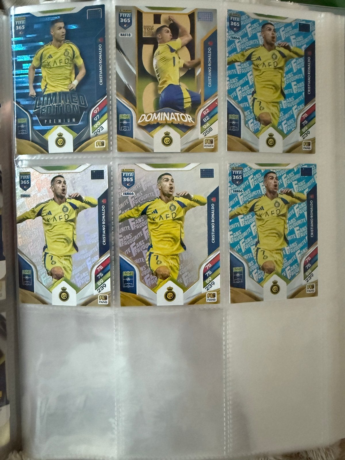 Panini fifa 365 Cristiano ronaldo,Messi, Lamine Yamal,Mbappe, Ophalen of Verzenden, Zo goed als nieuw, Buitenlandse clubs, Poster, Plaatje of Sticker