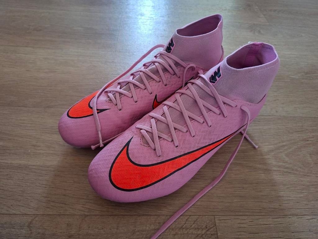 Roze Nike Mercurial Voetbalschoenen - Maat 43, Ophalen, Zo goed als nieuw, Schoenen