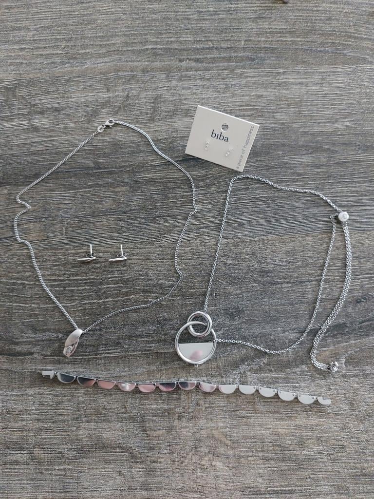 Sieraden, dames, zilver en edelstaal., Met hanger, Ophalen of Verzenden, Zo goed als nieuw, Zilver