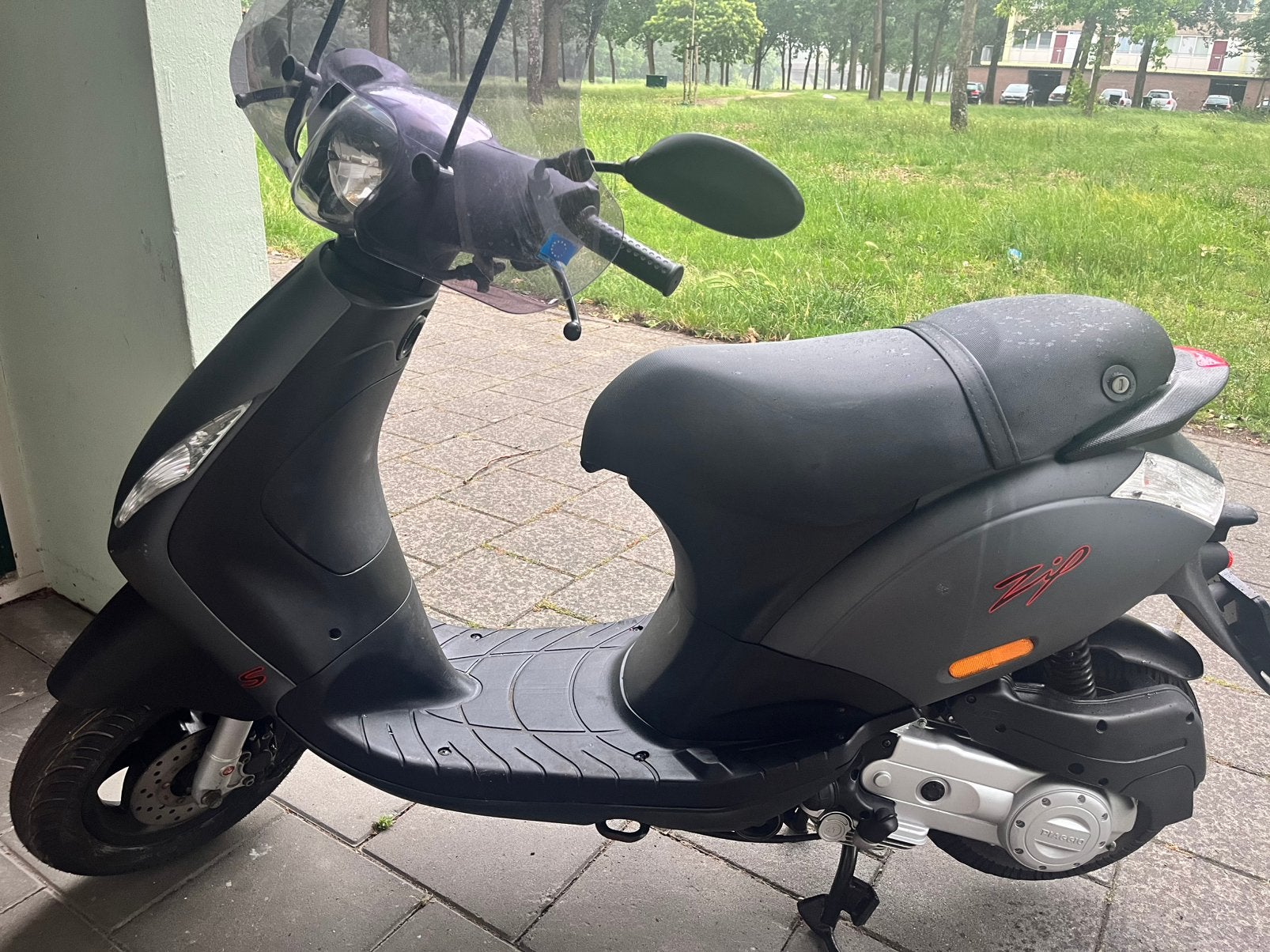 Piaggio zip 4t, Fietsen en Brommers, Scooters | Piaggio, Nieuw, Zip, Benzine, Ophalen