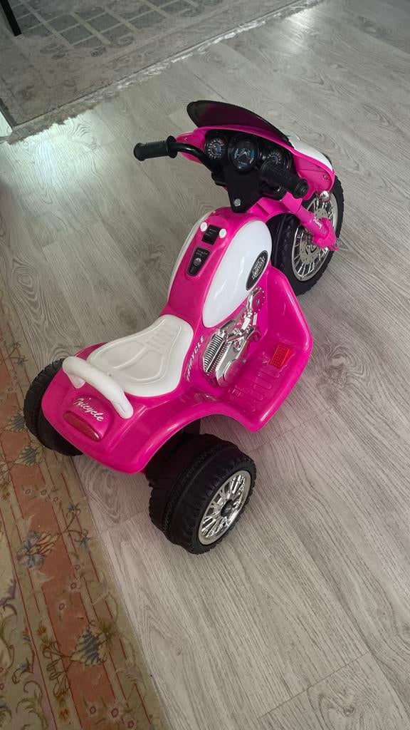 Mooie roze politie motor voor kinderen (accu leeg), Ophalen of Verzenden, Gebruikt