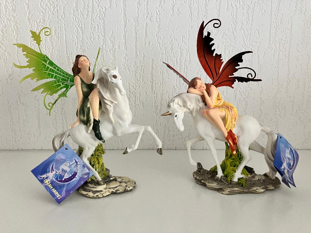 Fairy Unicorn beeldjes met magnetische vleugels Nemesis Now, Verzamelen, Beelden en Beeldjes, Ophalen of Verzenden, Zo goed als nieuw