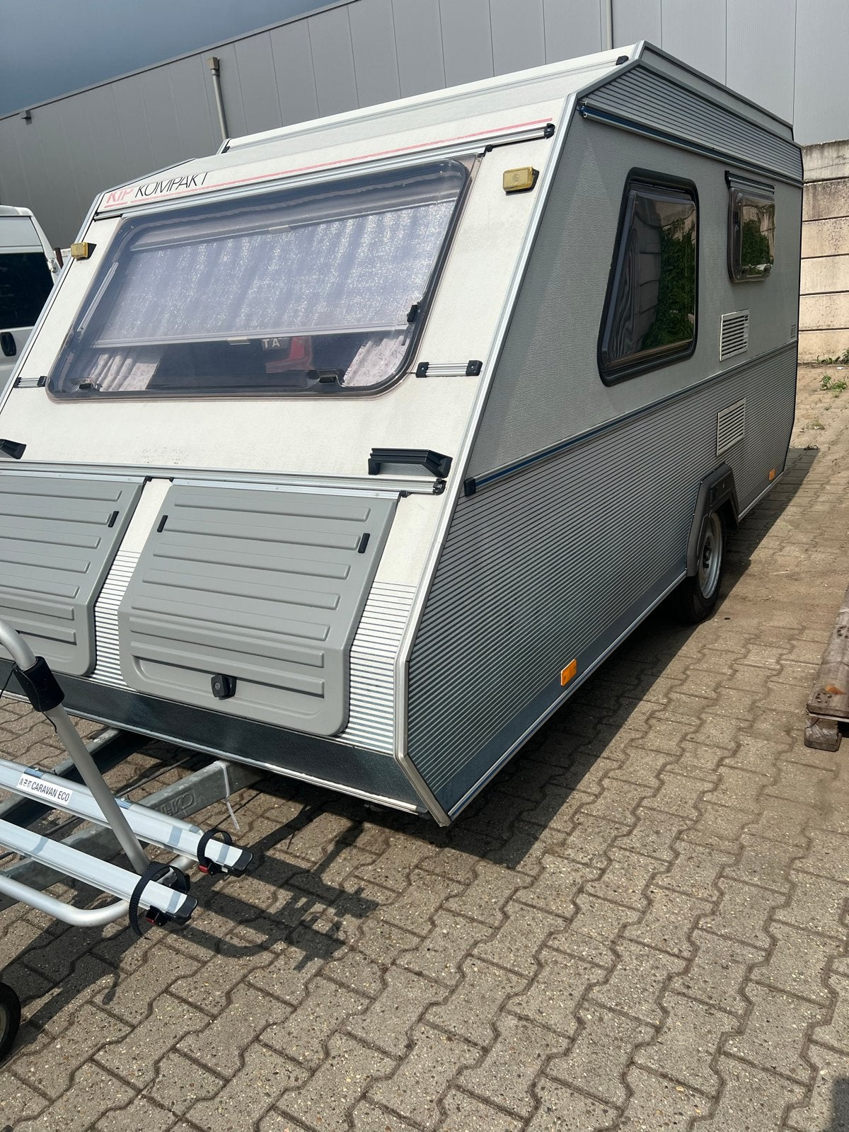 Kip Kompakt 37: Compacte en complete caravan, Caravans en Kamperen, Kip, Bedrijf, Treinzit, 750 - 1000 kg