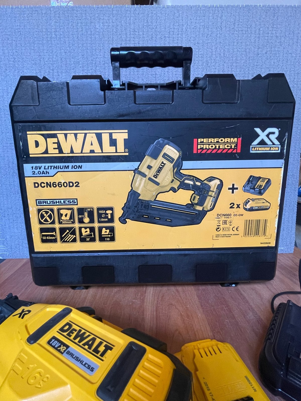 DeWalt DCN660D2 18V XR Brushless Spijkerpistool, Doe-het-zelf en Verbouw, Ophalen, Gebruikt